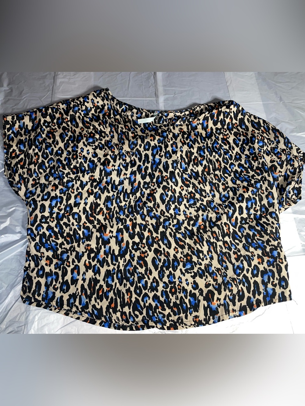 Reckless Hearts Womens S Leopard Print Blue Blouse